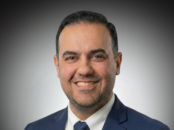 <strong>Farzad Moghbel</strong>